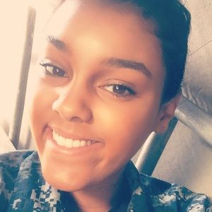 Meet your Posher, Jenise